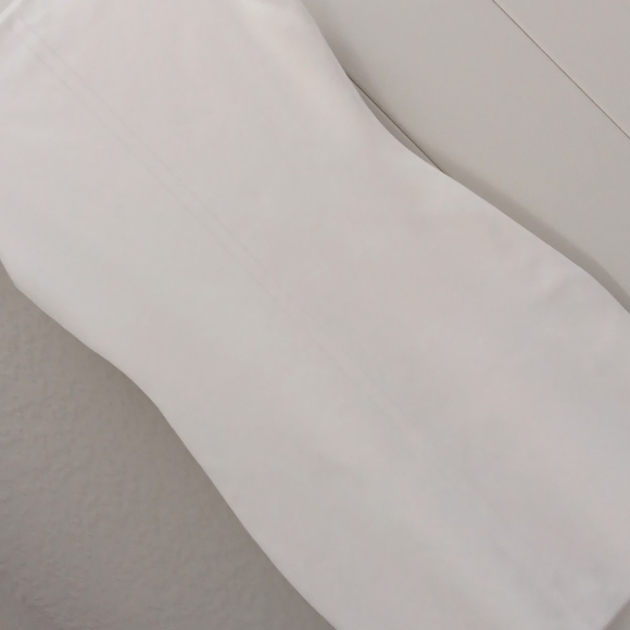 THE ROW..MEDIUM - Picture 3 of 5